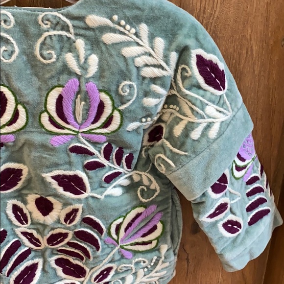 NWOT exquisite Tuchinda embroidered coat - Picture 6 of 6